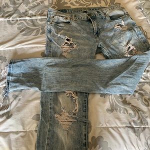 American Eagle Men’s jeans